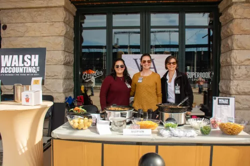 9th Annual Stars, Stripes & Chow — photo 8